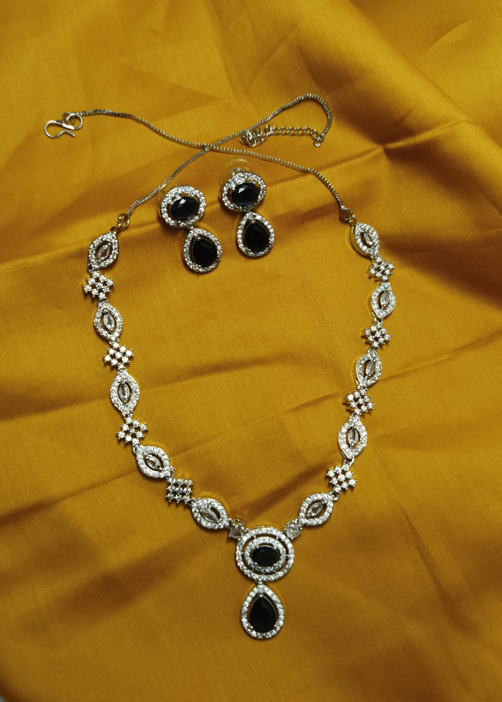 Shahi Pehnawa Elegant Necklace Set with Blue Gemstones and Diamonds for Girls and Women