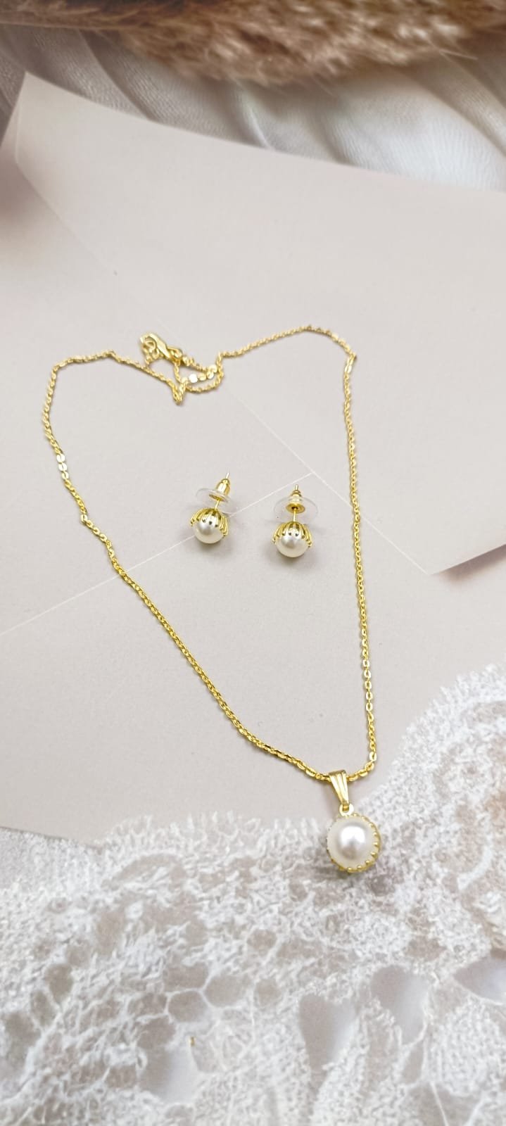Pearl Jewelry Set with Gold-Plated Chain Necklace and Stud Earrings, White Pearl Pendant