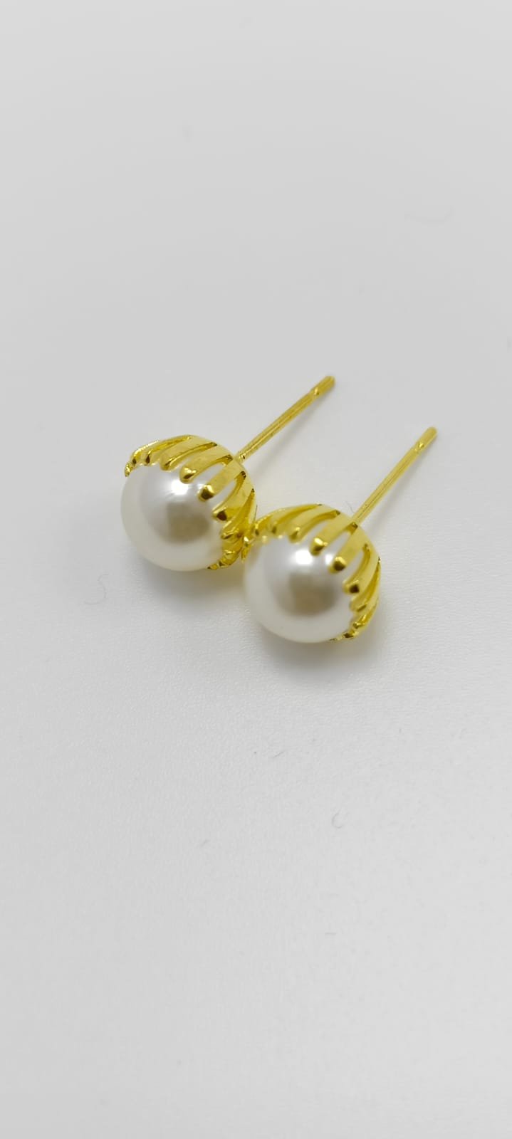 Pearl Jewelry Set with Gold-Plated Chain Necklace and Stud Earrings, White Pearl Pendant