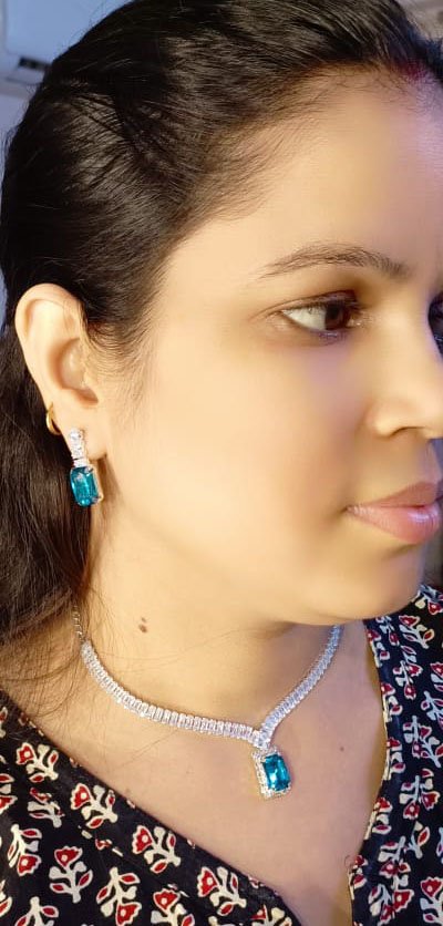 Mystic Cubic Zerconia Crystal Necklace and Earrings Set, Chain with Pendant, Fashion Jewellery