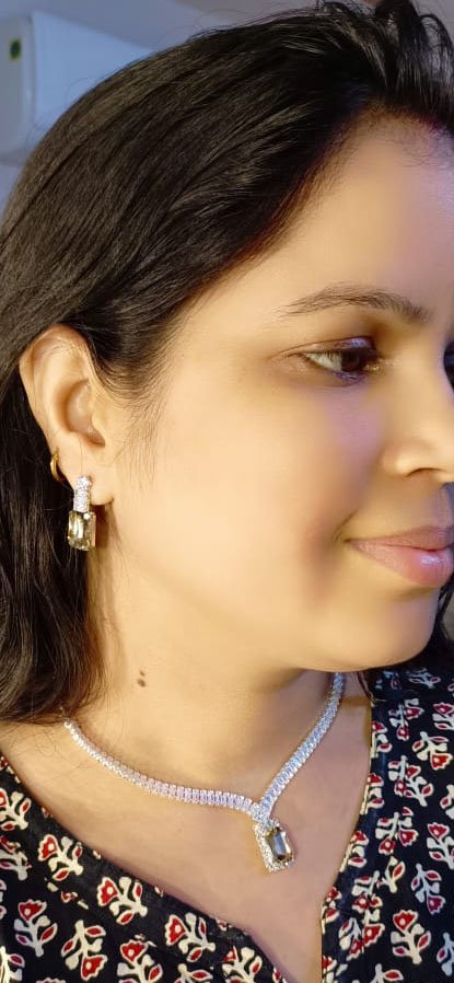 Mystic Cubic Zerconia Crystal Necklace and Earrings Set, Chain with Pendant, Fashion Jewellery