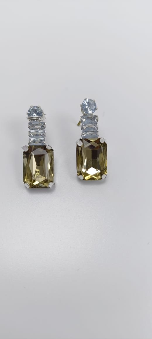 Mystic Cubic Zerconia Crystal Necklace and Earrings Set, Chain with Pendant, Fashion Jewellery